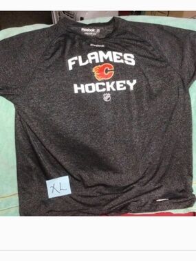 NHL Calgary Flames tshirt